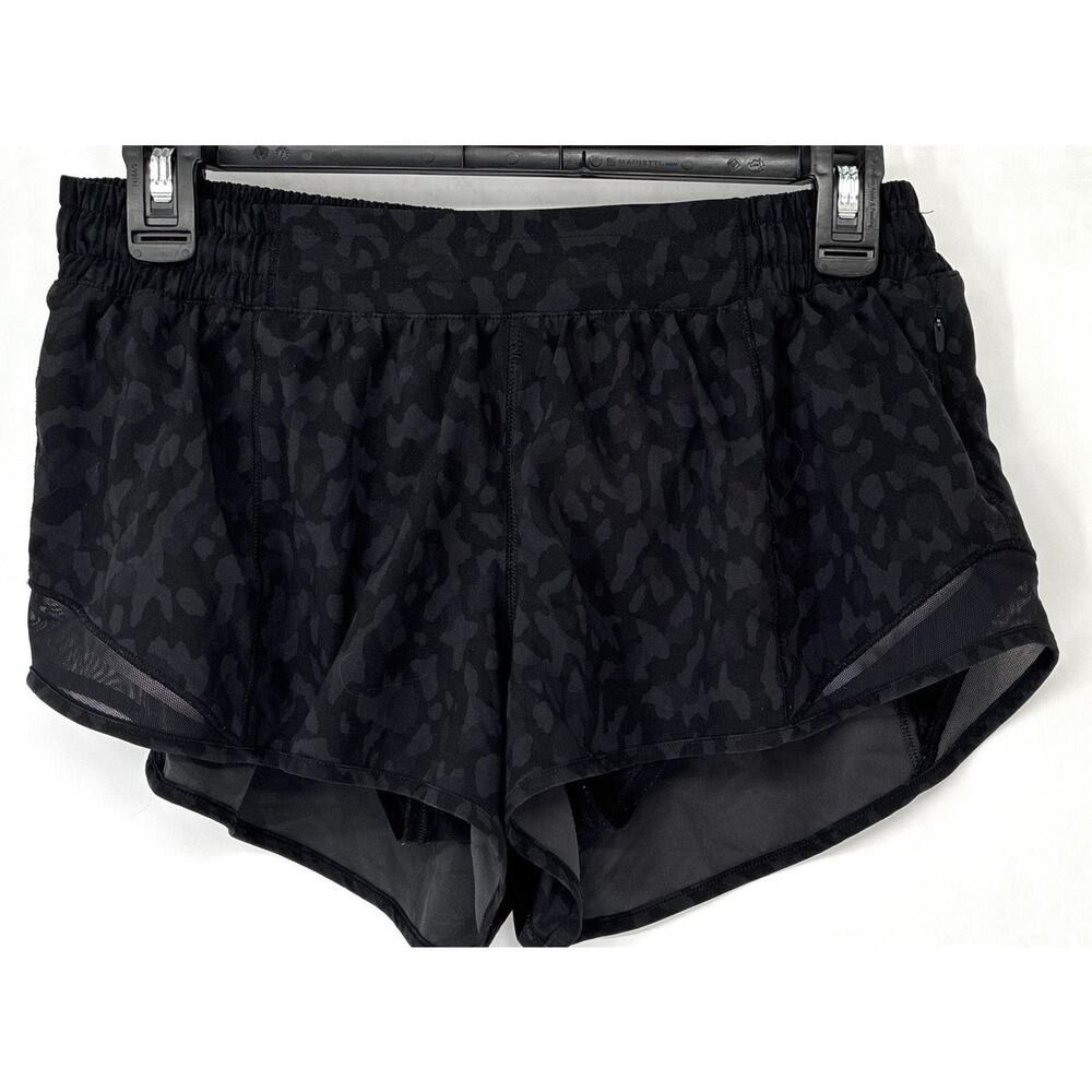 Lululemon Hotty Hot Shorts Size 8 Black Camo Mesh Lined Athletic Run Activewear